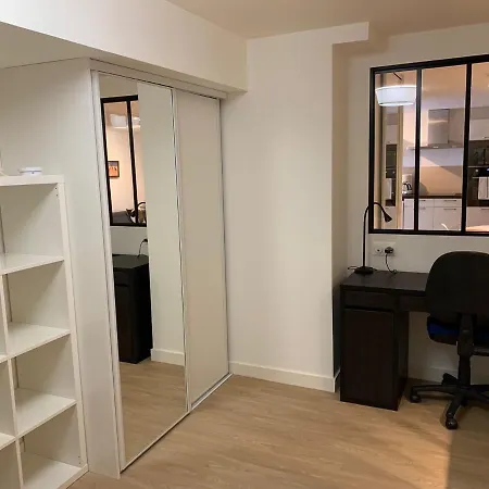 Kistin T1 Bis Hypercentre Renove Et Chaleureux Lägenhet